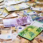 banknotes-7850299_1280 (1)
